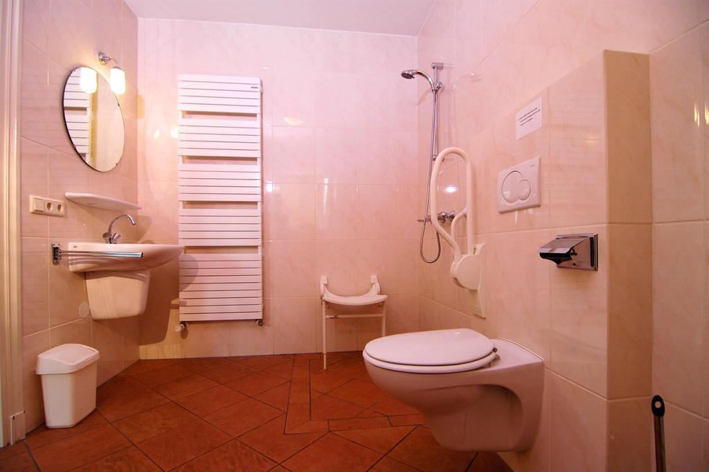 Erfgoedlogies D'Ouffenhoff Otel Baarlo  Oda fotoğraf